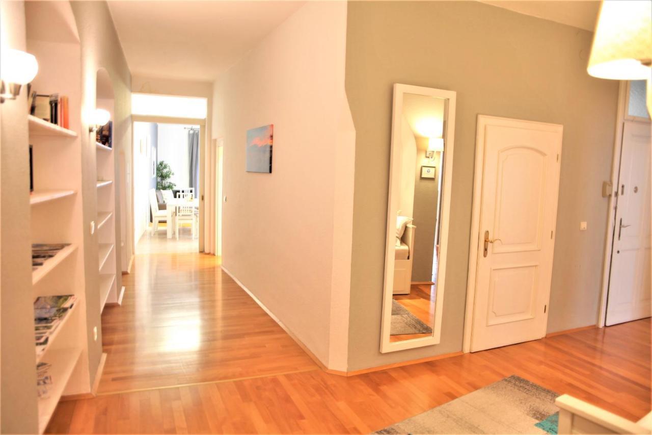 Spacious Apartment In The Heart Of Инсбрук Экстерьер фото